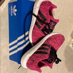 Girl’s Adidas